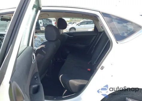 2019 Nissan Sentra S z USA, uszkodzony, nr VIN 3N1AB7AP9KY205430